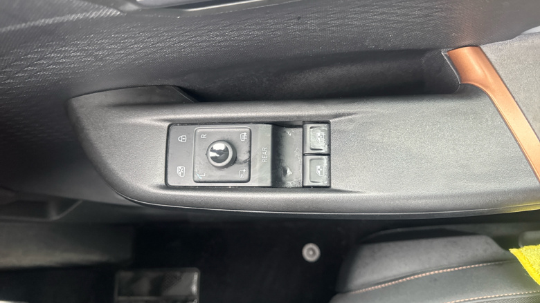 CUPRA Born 150kW V1 58kWh 5dr Auto Electric Hatchback